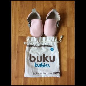 Buku Babies size 3 Moccasins